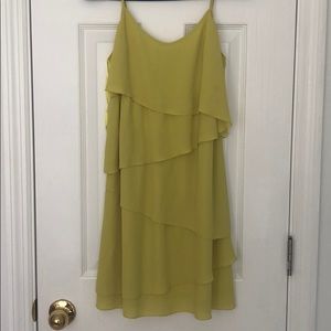 Bcbg short dress yellow-green